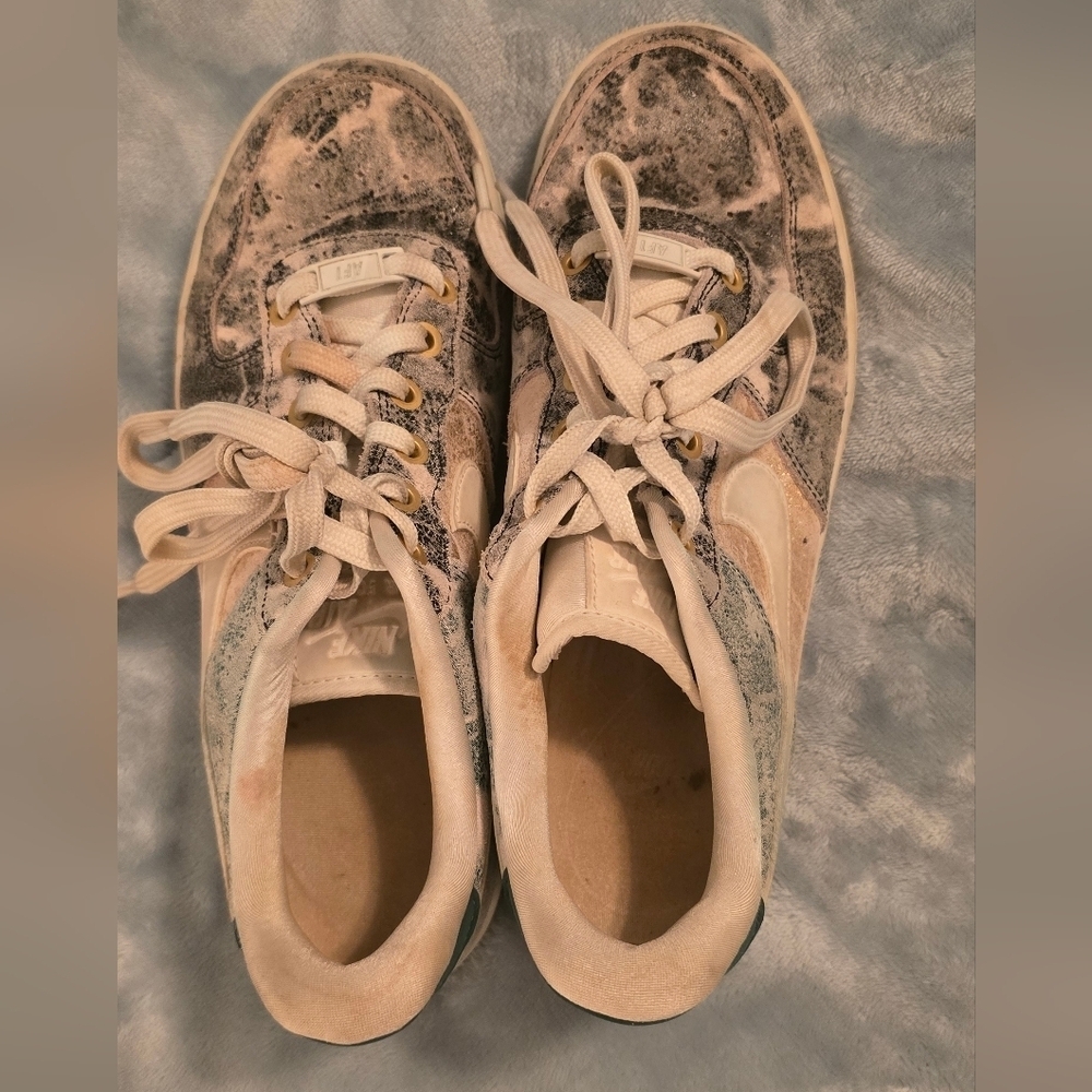 Nike Air Low Metallic Cream,Green And Pink Patterned Women's Sneakers, Size 8.5 - Picture 4 of 10